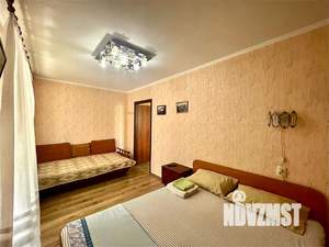 2-к квартира, посуточно, 42м2, 4/5 этаж