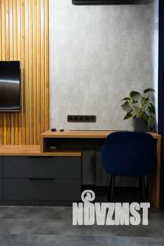 Студия квартира, посуточно, 42м2, 1/5 этаж