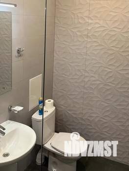 Студия квартира, посуточно, 40м2, 1/9 этаж