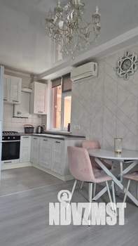1-к квартира, посуточно, 45м2, 1/12 этаж