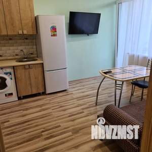 Студия квартира, посуточно, 29м2, 4/7 этаж