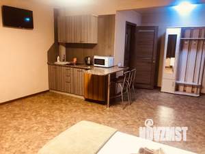 Студия квартира, посуточно, 39м2, 2/2 этаж