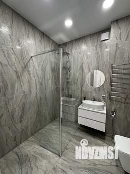 Студия квартира, посуточно, 40м2, 2/5 этаж