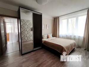 2-к квартира, посуточно, 50м2, 1/5 этаж