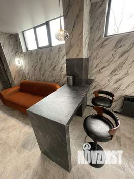 Студия квартира, посуточно, 44м2, 1/3 этаж