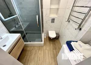 Студия квартира, посуточно, 35м2, 5/10 этаж