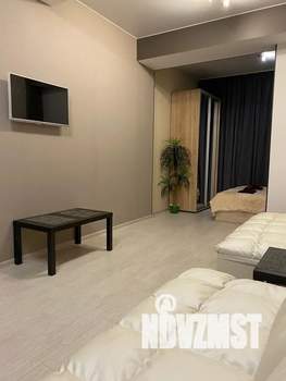 Студия квартира, посуточно, 40м2, 7/13 этаж