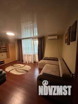 1-к квартира, посуточно, 47м2, 2/5 этаж