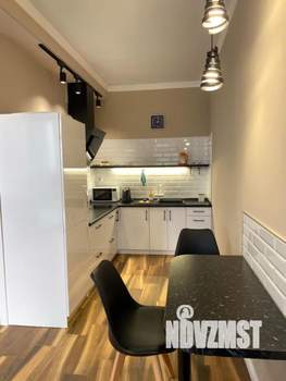 1-к квартира, посуточно, 42м2, 7/10 этаж