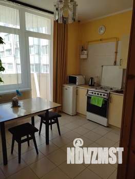 1-к квартира, посуточно, 49м2, 7/10 этаж