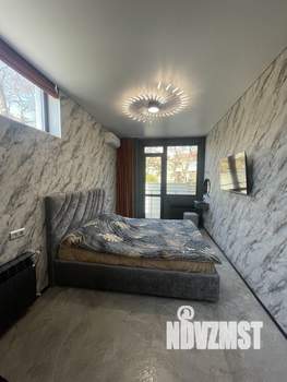 Студия квартира, посуточно, 44м2, 1/3 этаж