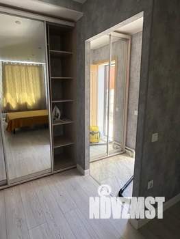 Студия квартира, посуточно, 30м2, 1/3 этаж