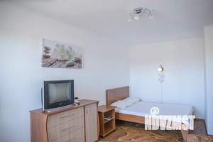 1-к квартира, посуточно, 33м2, 4/5 этаж