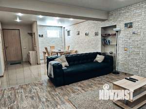 2-к квартира, посуточно, 65м2, 1/3 этаж