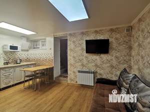 Студия квартира, посуточно, 30м2, 1/3 этаж