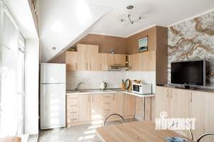 3-к квартира, посуточно, 63м2, 1/1 этаж