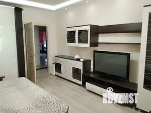 1-к квартира, посуточно, 44м2, 8/10 этаж