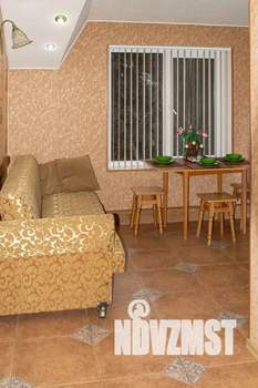 1-к квартира, посуточно, 60м2, 3/3 этаж