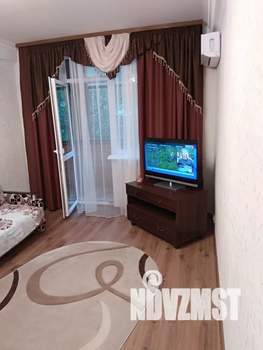 1-к квартира, посуточно, 32м2, 3/5 этаж