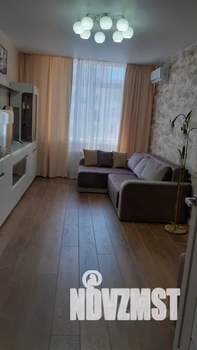 1-к квартира, посуточно, 42м2, 8/10 этаж