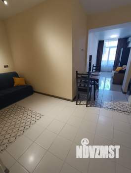 Студия квартира, посуточно, 34м2, 1/3 этаж