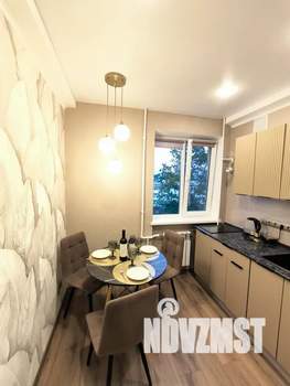 1-к квартира, посуточно, 33м2, 3/5 этаж