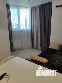 Студия квартира, посуточно, 37м2, 3/7 этаж