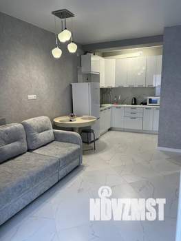 1-к квартира, посуточно, 44м2, 7/10 этаж