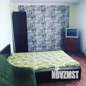 1-к квартира, посуточно, 42м2, 3/5 этаж