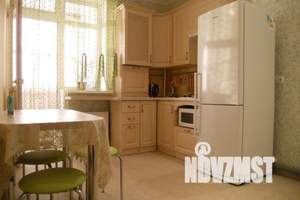 1-к квартира, посуточно, 42м2, 5/5 этаж