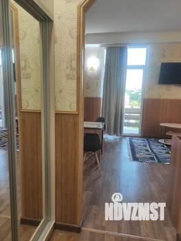 Студия квартира, посуточно, 40м2, 4/5 этаж