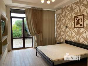 2-к квартира, на длительный срок, 85м2, 1/3 этаж