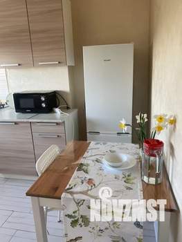 1-к квартира, посуточно, 40м2, 4/9 этаж