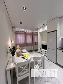 Студия квартира, посуточно, 17м2, 1/3 этаж