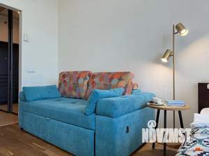 Студия квартира, посуточно, 39м2, 1/9 этаж