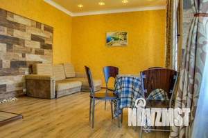 2-к квартира, посуточно, 55м2, 3/3 этаж