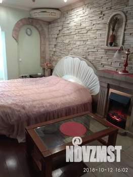 Студия квартира, посуточно, 41м2, 3/9 этаж