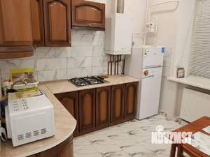 3-к квартира, посуточно, 80м2, 1/3 этаж