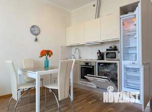 Студия квартира, посуточно, 39м2, 1/9 этаж