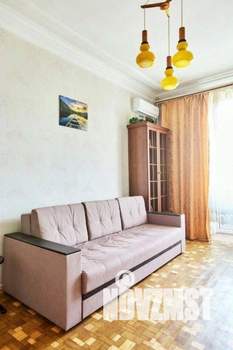 2-к квартира, посуточно, 50м2, 1/1 этаж