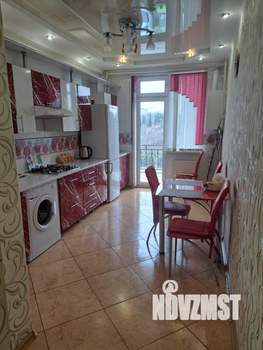 1-к квартира, посуточно, 45м2, 4/10 этаж