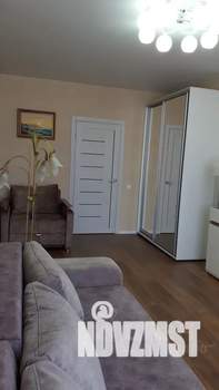 1-к квартира, посуточно, 42м2, 8/10 этаж