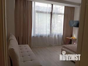 1-к квартира, посуточно, 38м2, 3/9 этаж