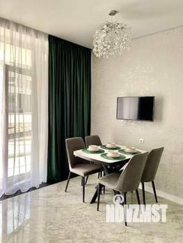 Студия квартира, посуточно, 35м2, 1/5 этаж