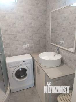 Студия квартира, посуточно, 40м2, 1/2 этаж