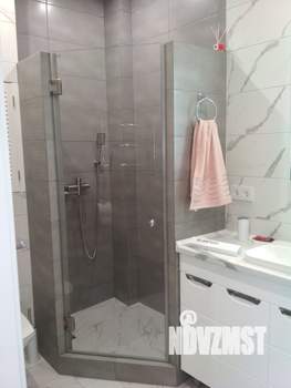 1-к квартира, посуточно, 42м2, 5/10 этаж
