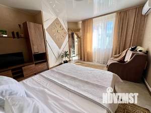 1-к квартира, посуточно, 40м2, 1/1 этаж