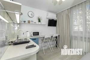 Студия квартира, посуточно, 13м2, 1/5 этаж