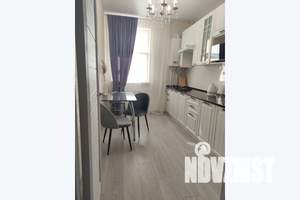 1-к квартира, посуточно, 40м2, 1/7 этаж