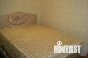 2-к квартира, посуточно, 10м2, 1/5 этаж